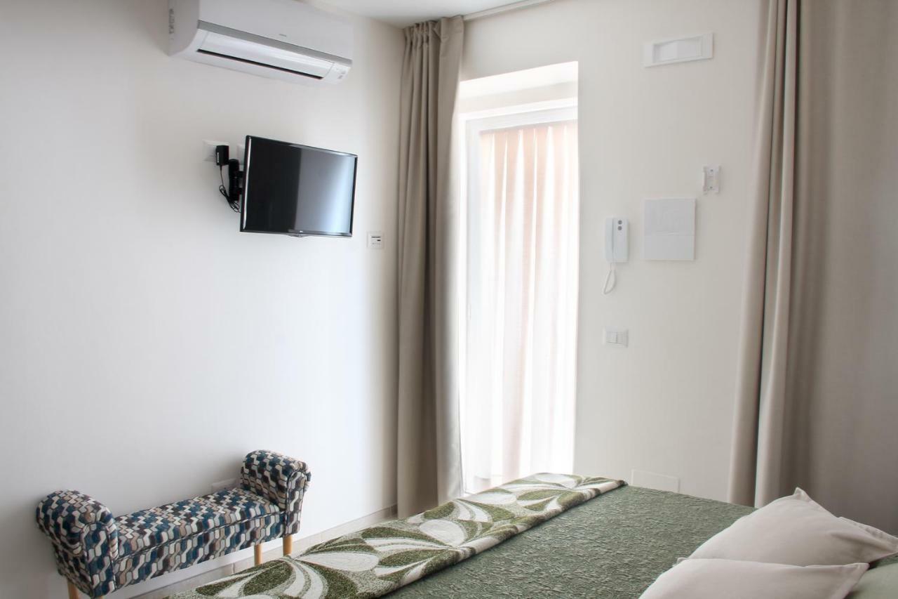 Casa La Torre Hotel Монополи Екстериор снимка
